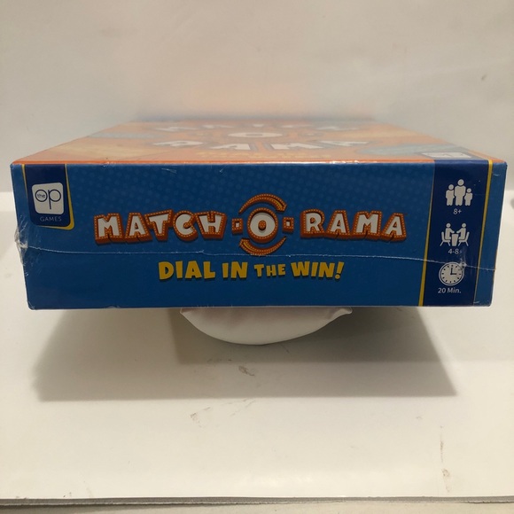 USAOPOLY Match-O-Rama Family Board Game Press Your Luck Matching Game Fun New - Picture 4 of 9